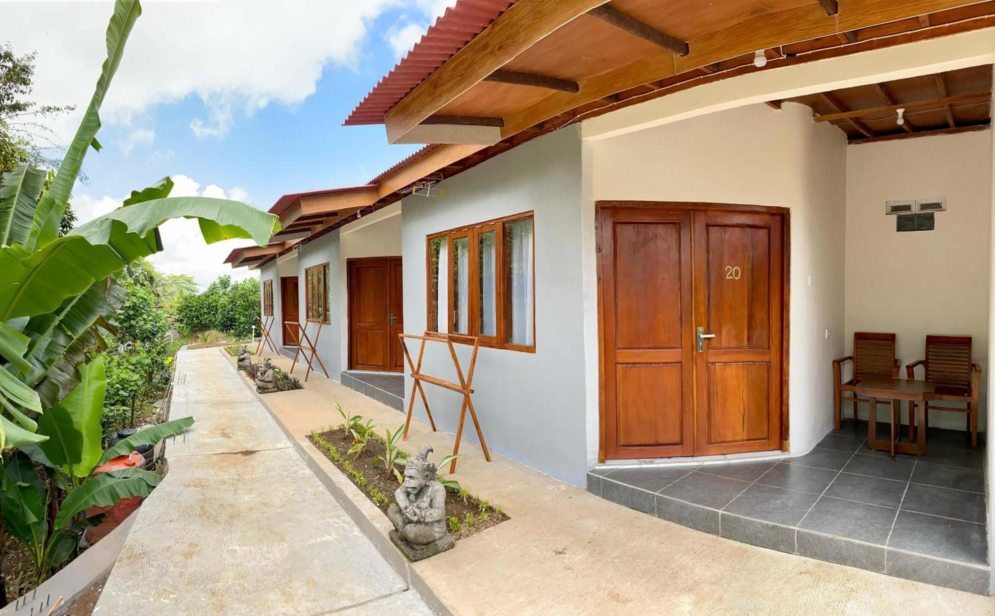 Kampoeng Joglo Ijen Villa Banyuwangi  Exterior photo